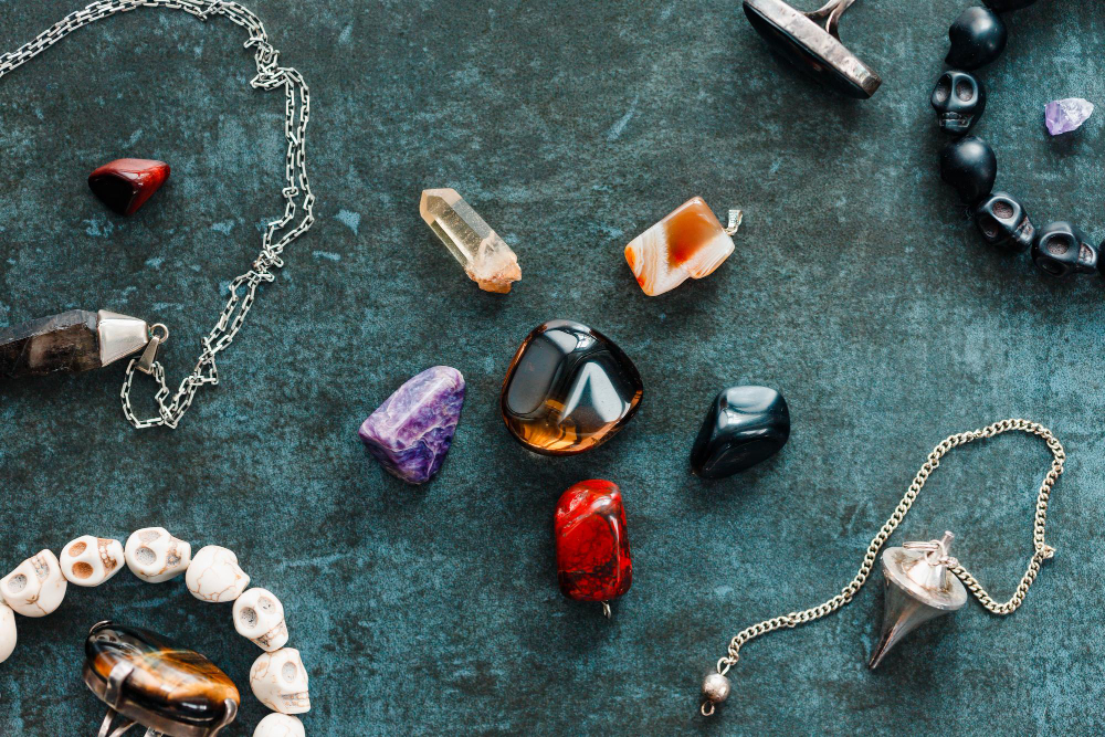 Bijuterii din piatră: Ghidul tău pentru coliere cu cristale