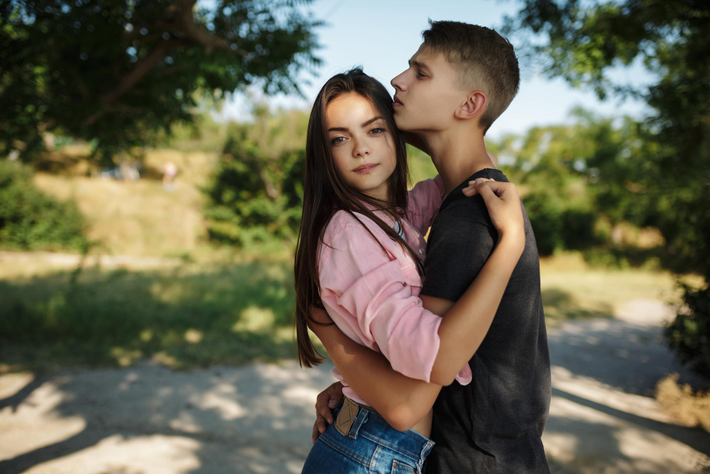 Relații romantice: Ghid pentru adolescenți